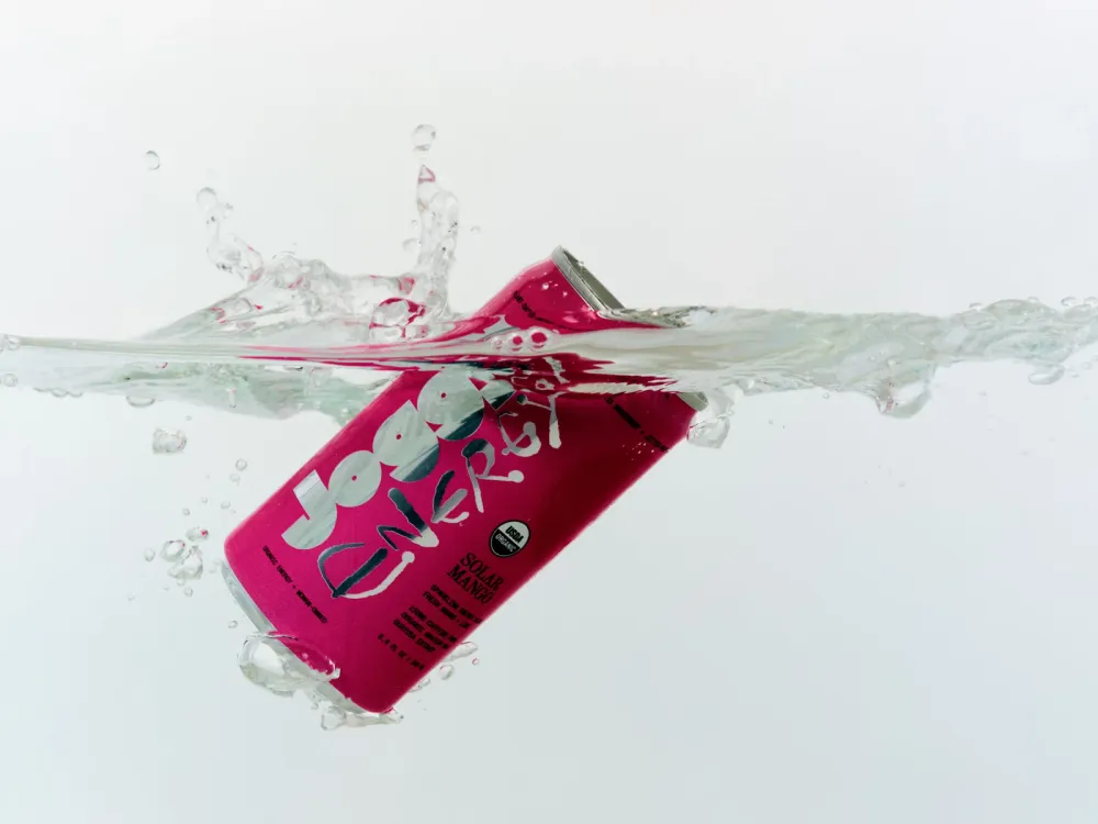 joggy energy drink solar mango can water
